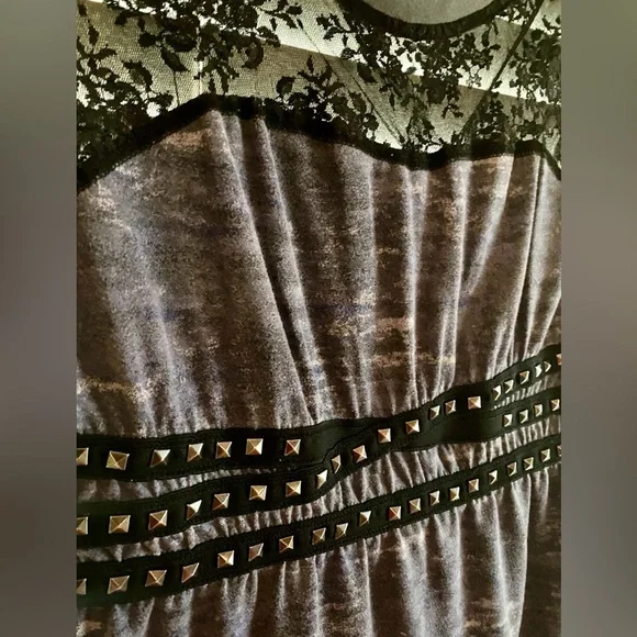 Chic Black and Grey Lace Mini Dress - Picture 2 of 5